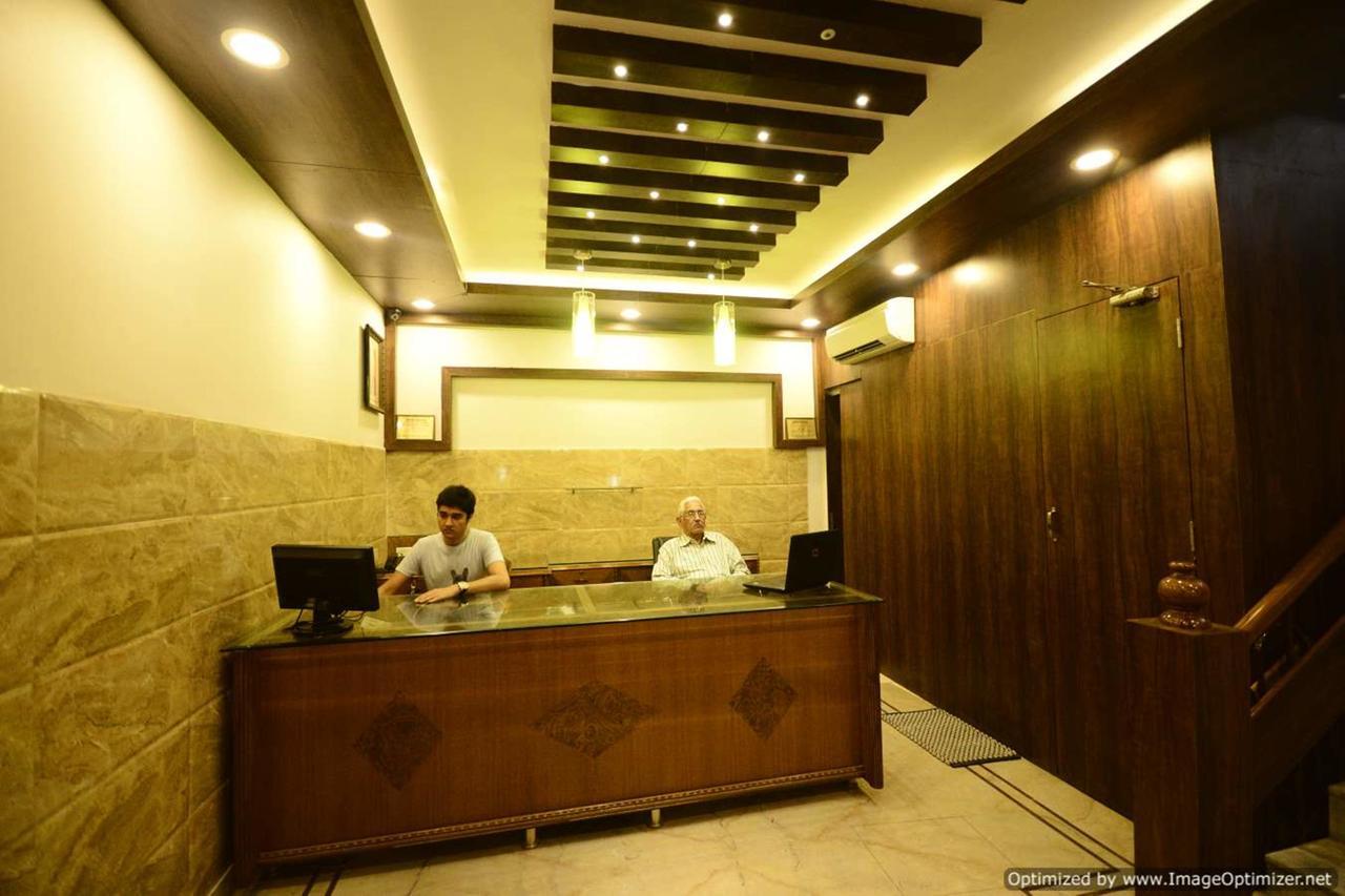 Hotel Mehra Inn 암리차르 외부 사진